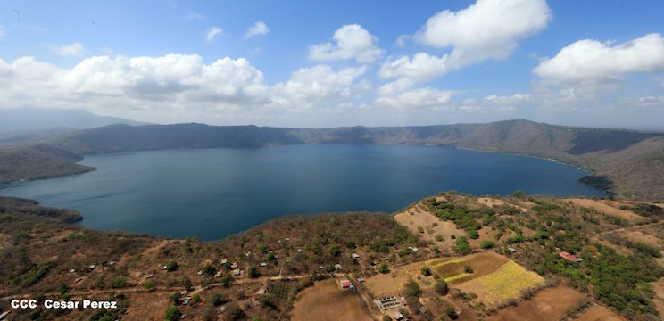 Recorrido a&eacute;reo por volcanes de Nicaragua